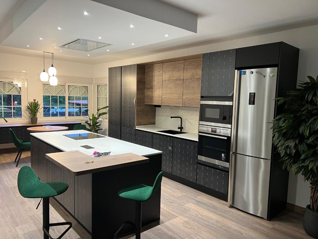 Reforma de Cocina Premium en Eurovillas